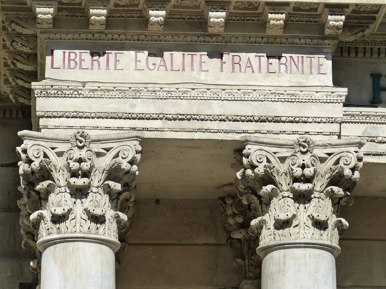 avignon, france, provence, historical, pillar, capital, corinthian, liberte, egalite, fraternite, freedom, equality, fraternity, democracy, south france, avignon, avignon, egalite, egalite, fraternity, fraternity, fraternity, fraternity, fraternity, democracy